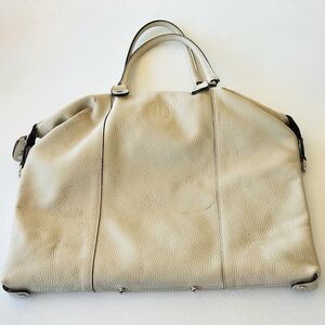 Italian Idea Everyday Leather Tote in Light Beige
